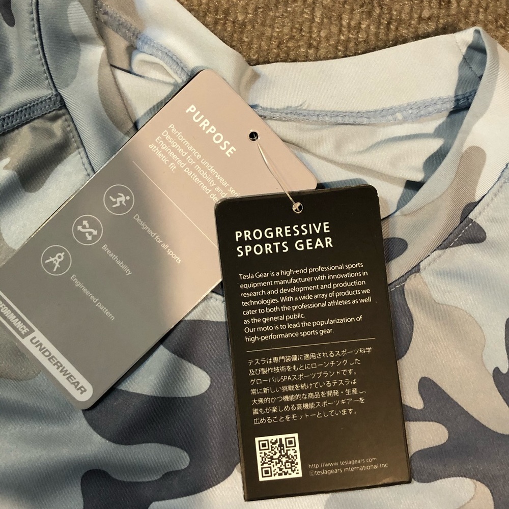 Tesla Performance Shirt - Picture 11 of 15